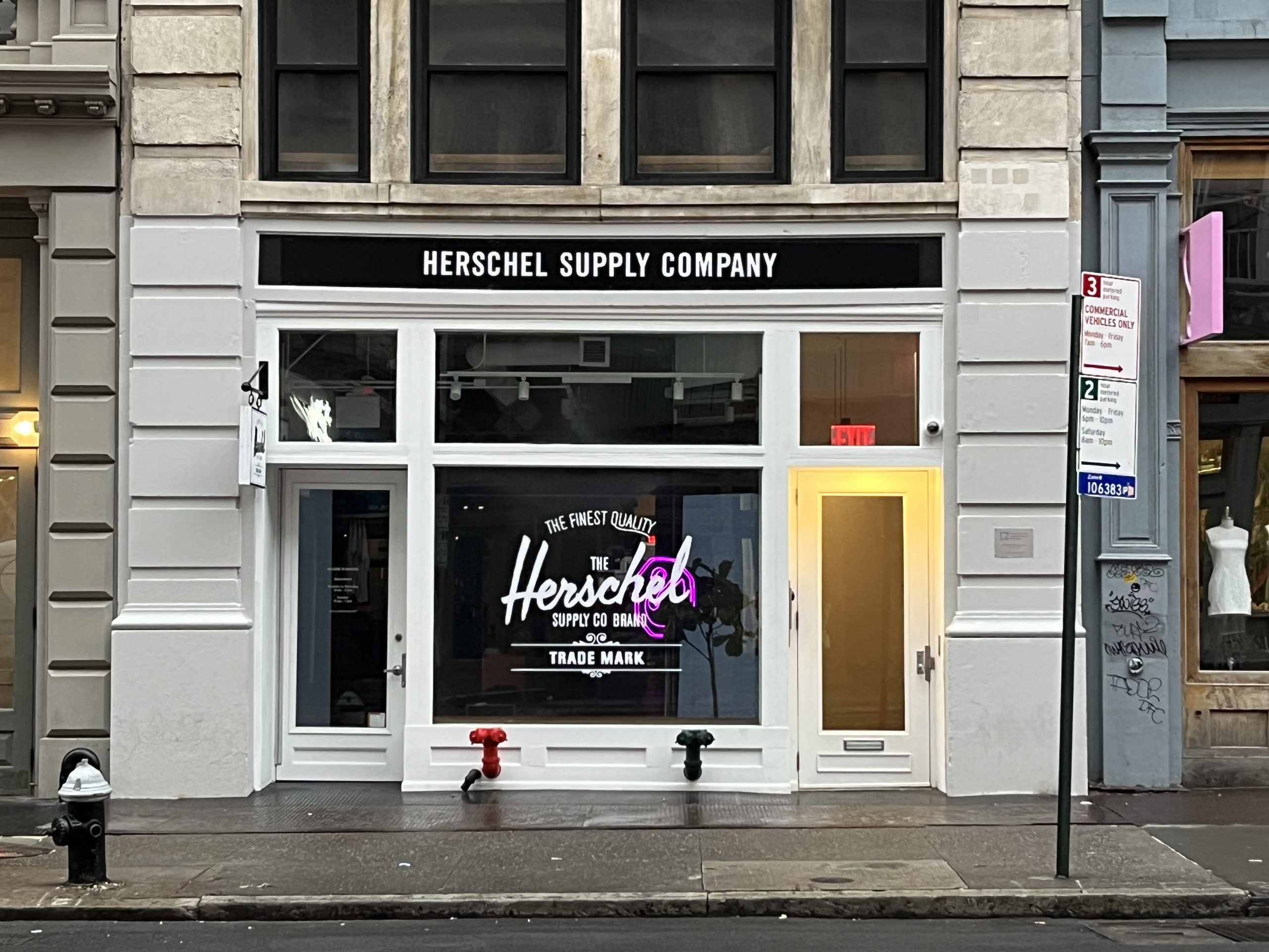 HERSCHEL SUPPLY COMPANY SOHO NEW YORK Tricarico Architecture